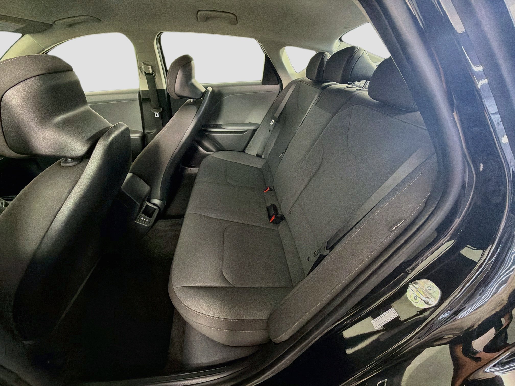 Used 2025 Kia K4 FWD image 29