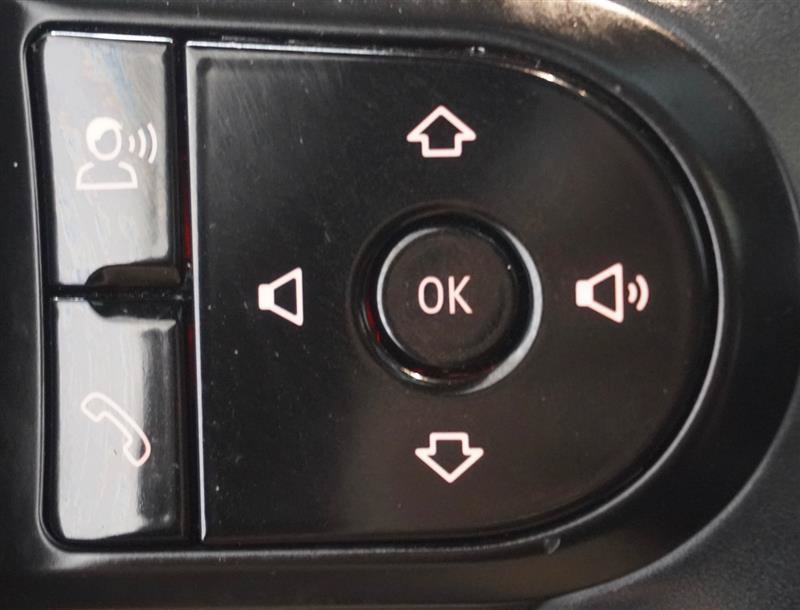 Used 2022 MINI Cooper 4-Door Hardtop FWD image 22