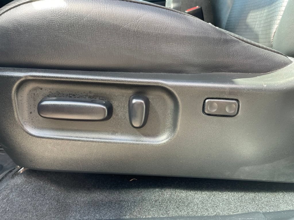 Used 2022 Toyota Tacoma TRD Sport w/ TRD Premium Sport Package AWD/4WD image 11