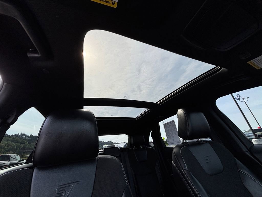 Used 2020 Ford Edge ST w/ Equipment Group 401A AWD/4WD image 28