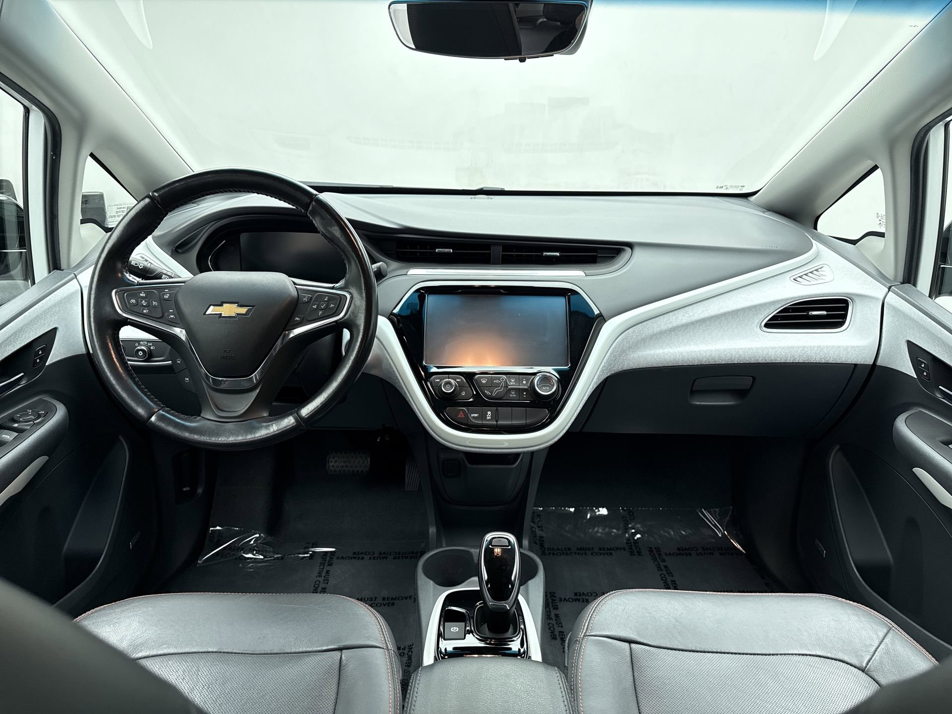 Used 2021 Chevrolet Bolt Premier w/ Infotainment Package FWD image 14