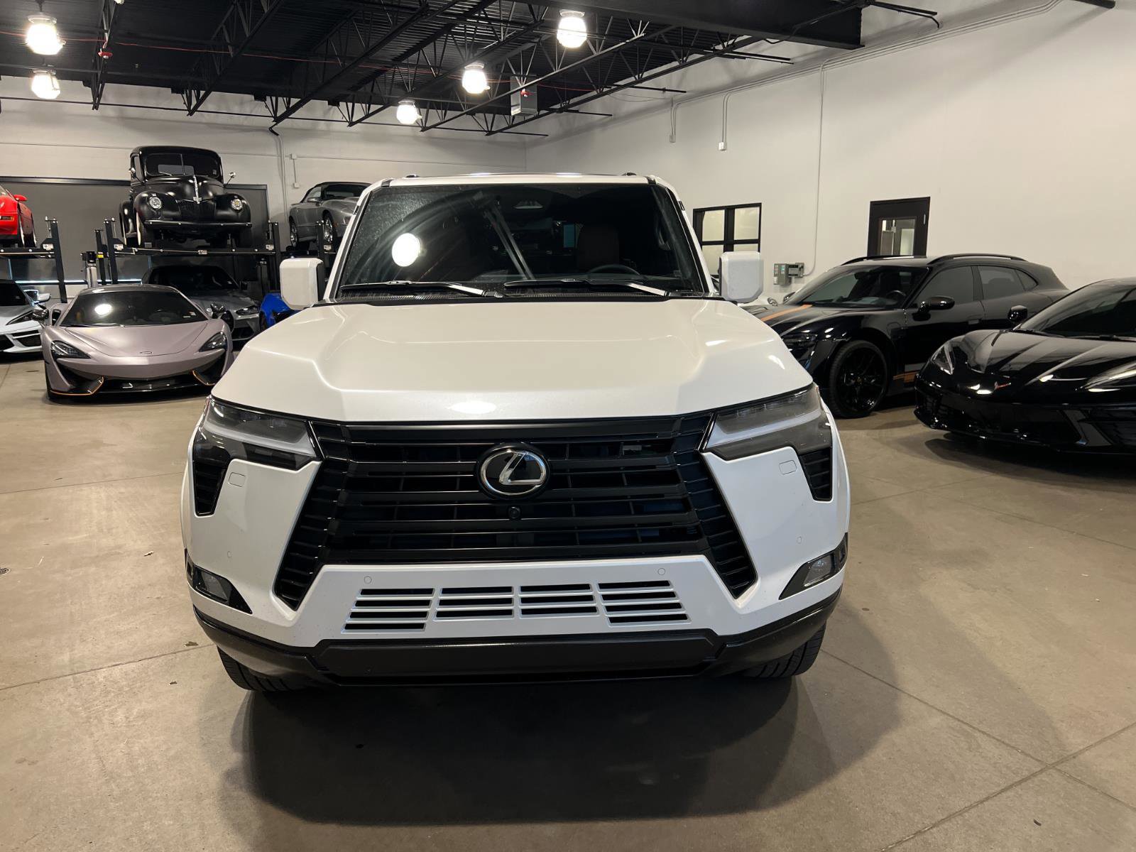 Used 2026 Lexus GX 550 w/ Cold Area Package image 8