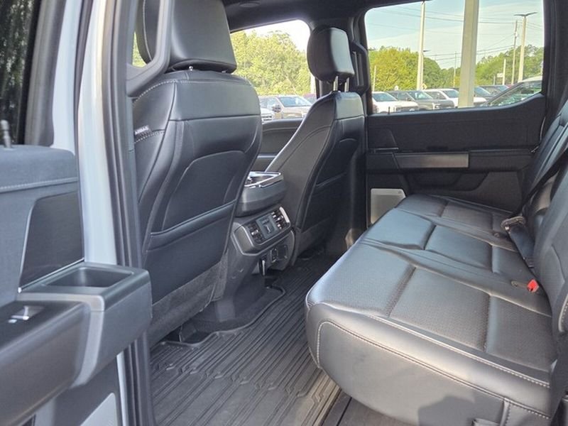 Used 2025 Ford F150 Lariat w/ Equipment Group 502A High AWD/4WD image 9