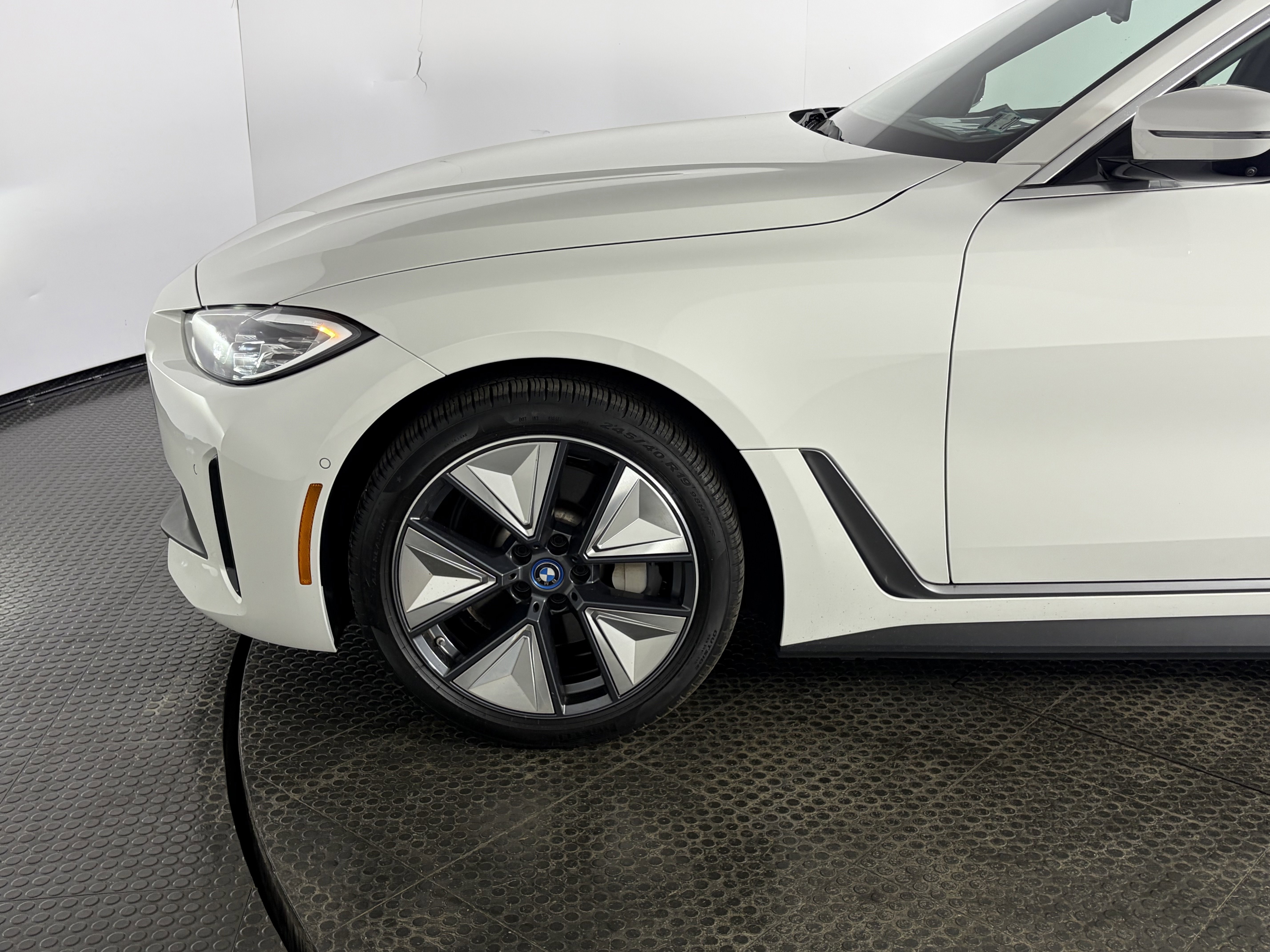 Certified 2023 BMW i4 eDrive35 image 4