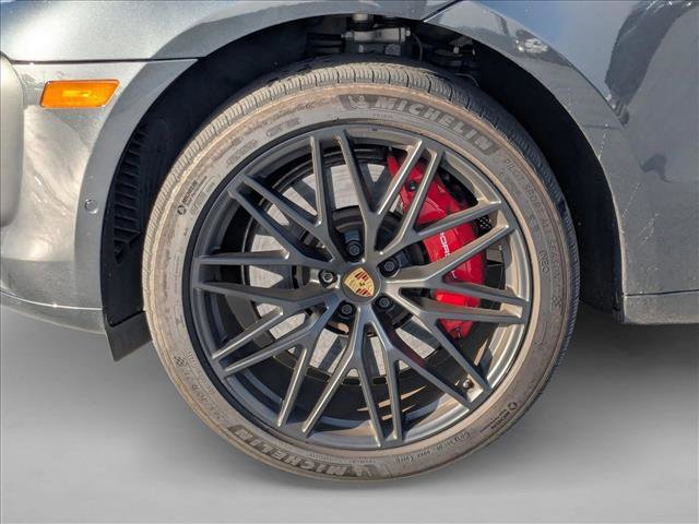 Used 2023 Porsche Macan GTS image 19