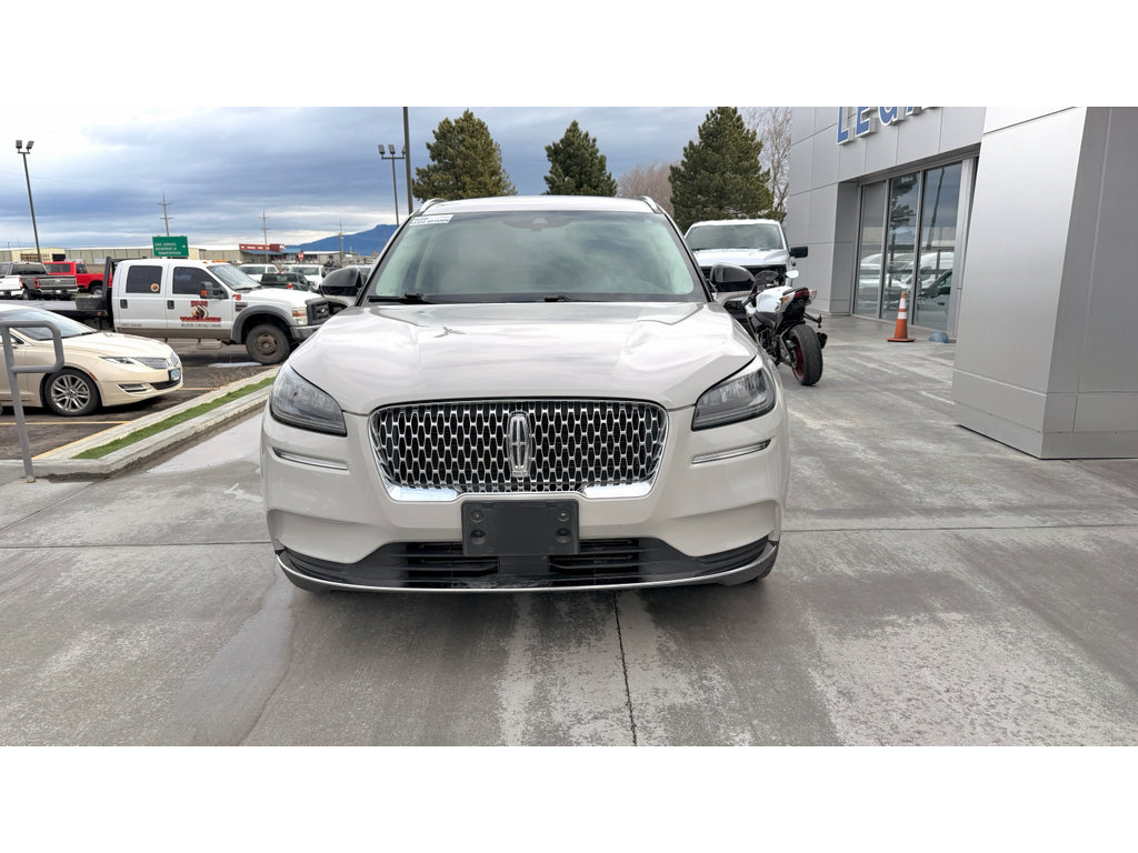 Used 2022 Lincoln Corsair FWD w/ Equipment Group 101A image 2