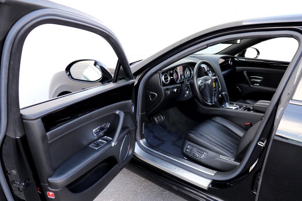Used 2015 Bentley Flying Spur V8 AWD/4WD image 2