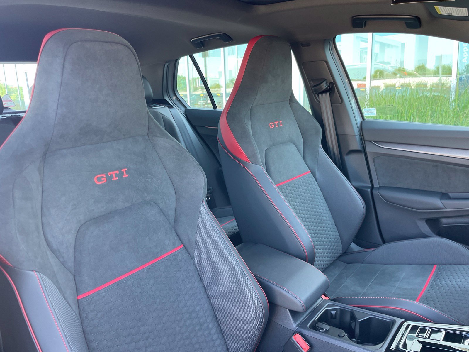New 2026 Volkswagen GTI SE FWD image 61