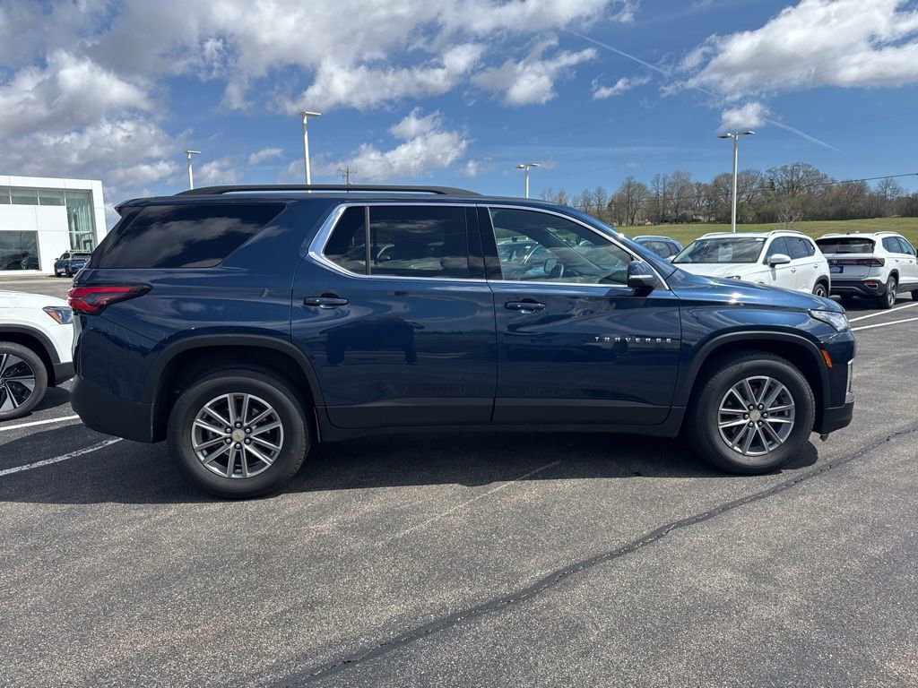 Used 2023 Chevrolet Traverse LT AWD/4WD image 8