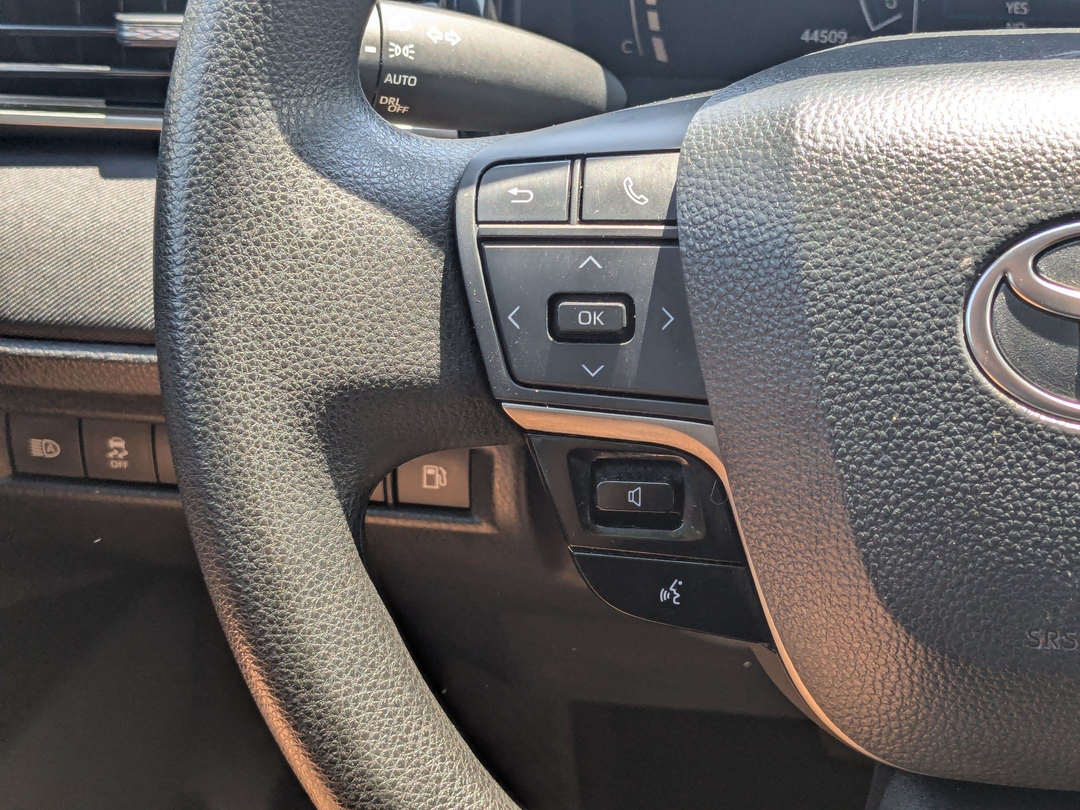 Used 2025 Toyota Camry LE FWD image 20