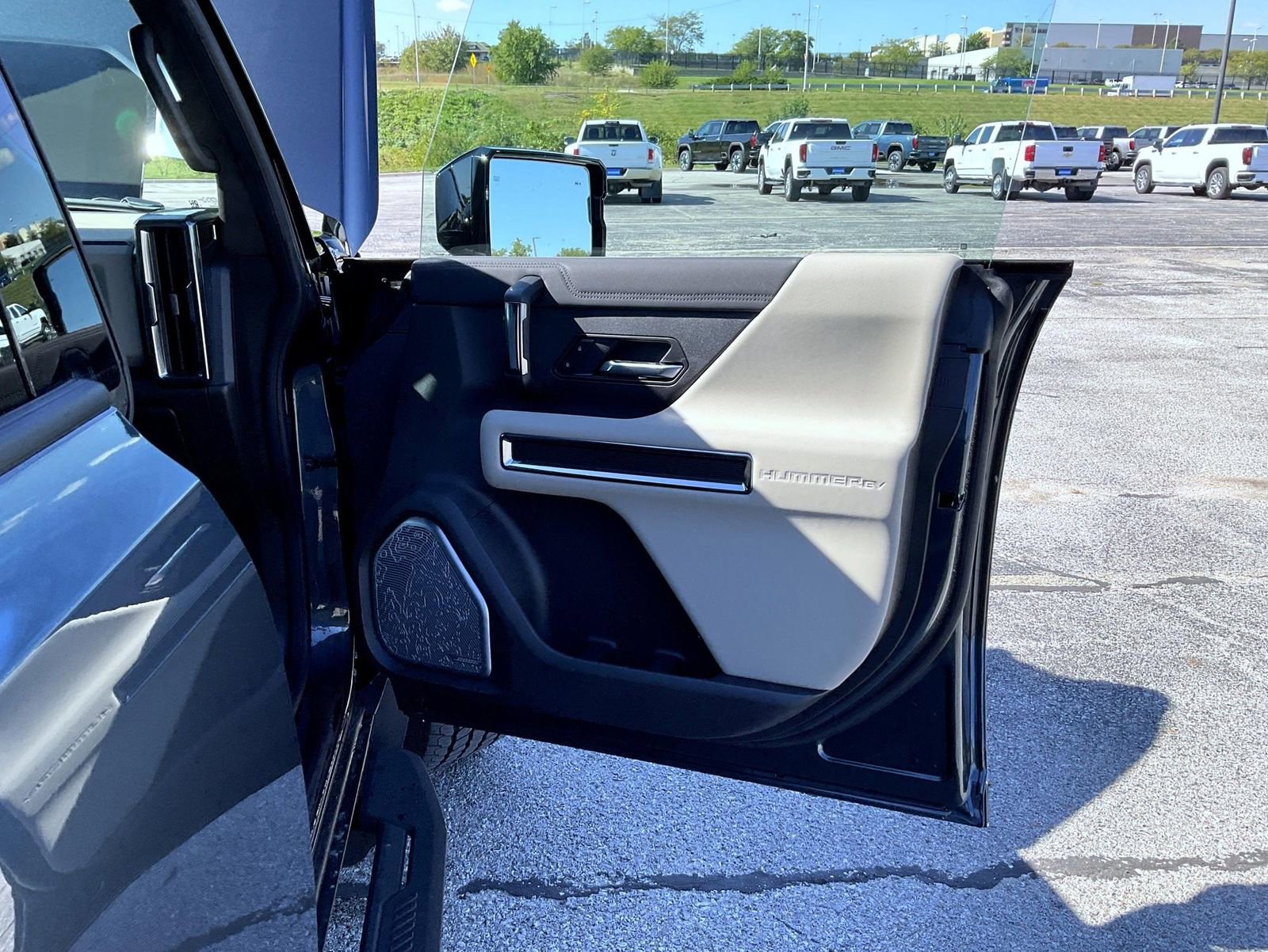 New 2026 GMC Hummer EV SUV image 16