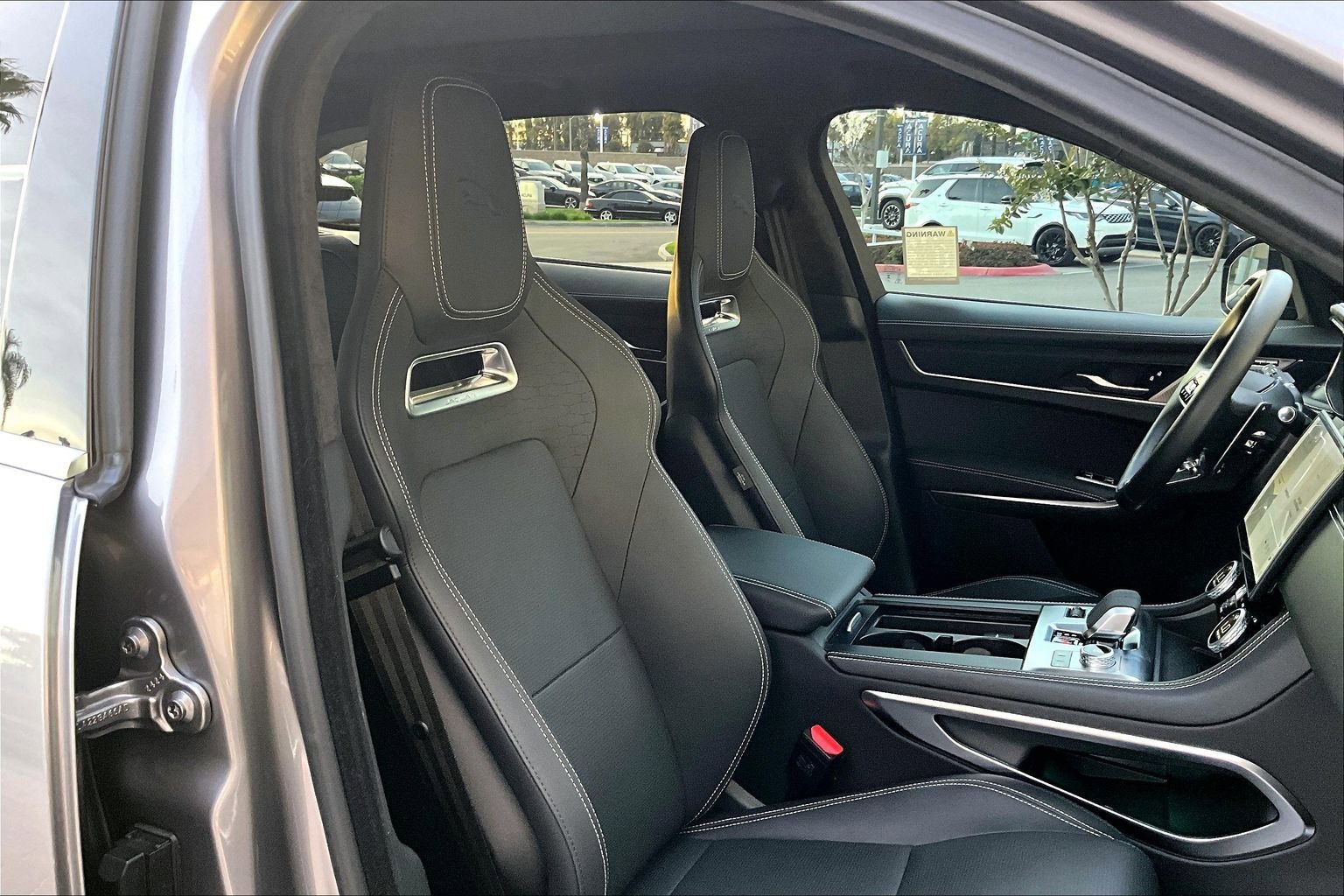 Used 2026 Jaguar F-PACE R-Dynamic S image 7