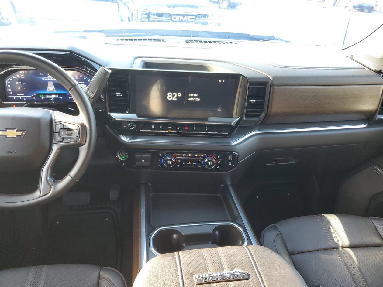 Used 2024 Chevrolet Silverado 2500 High Country w/ Technology Package AWD/4WD image 14