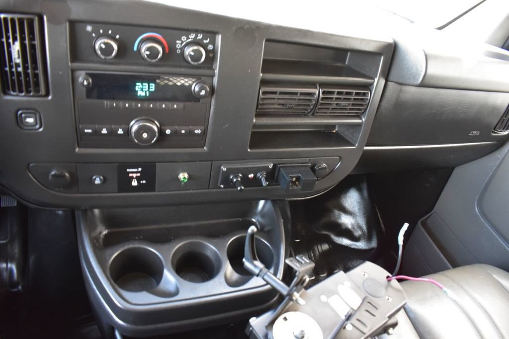 Used 2014 Chevrolet Express 2500 image 37
