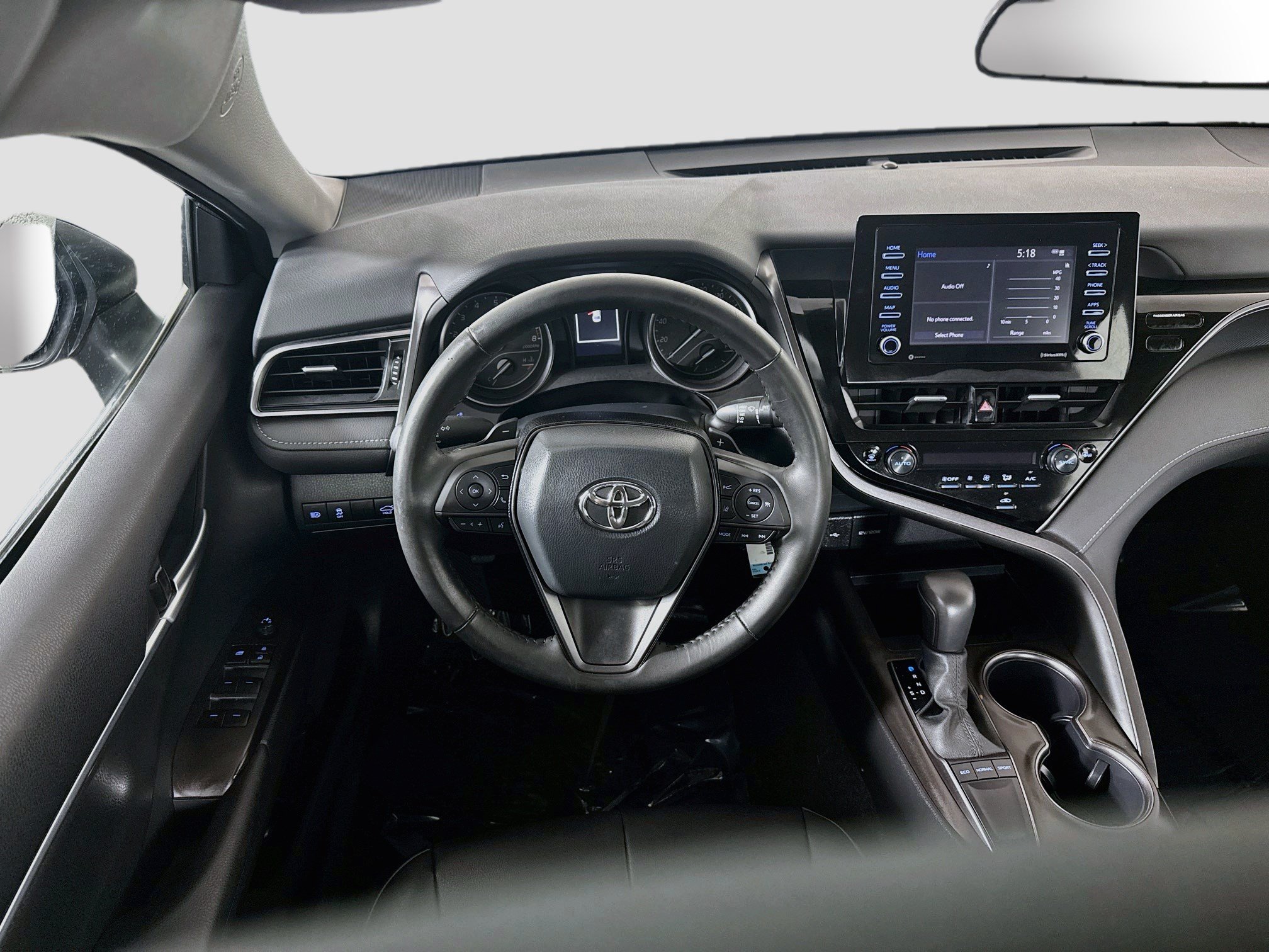 Used 2024 Toyota Camry SE FWD image 17