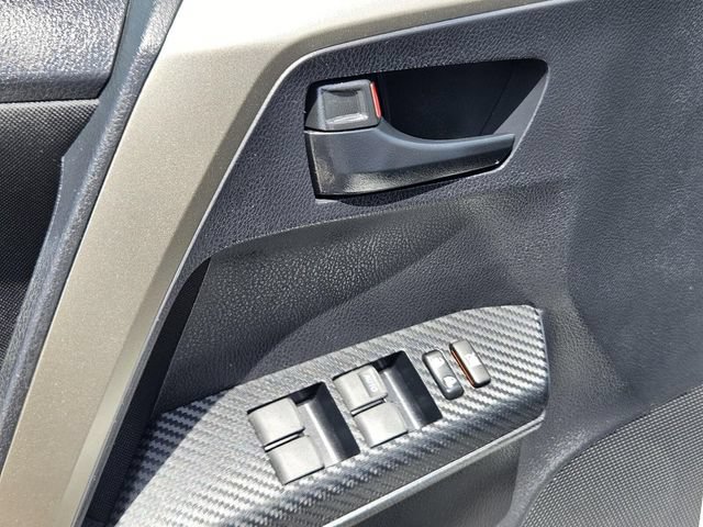 Used 2013 Toyota RAV4 XLE FWD image 19