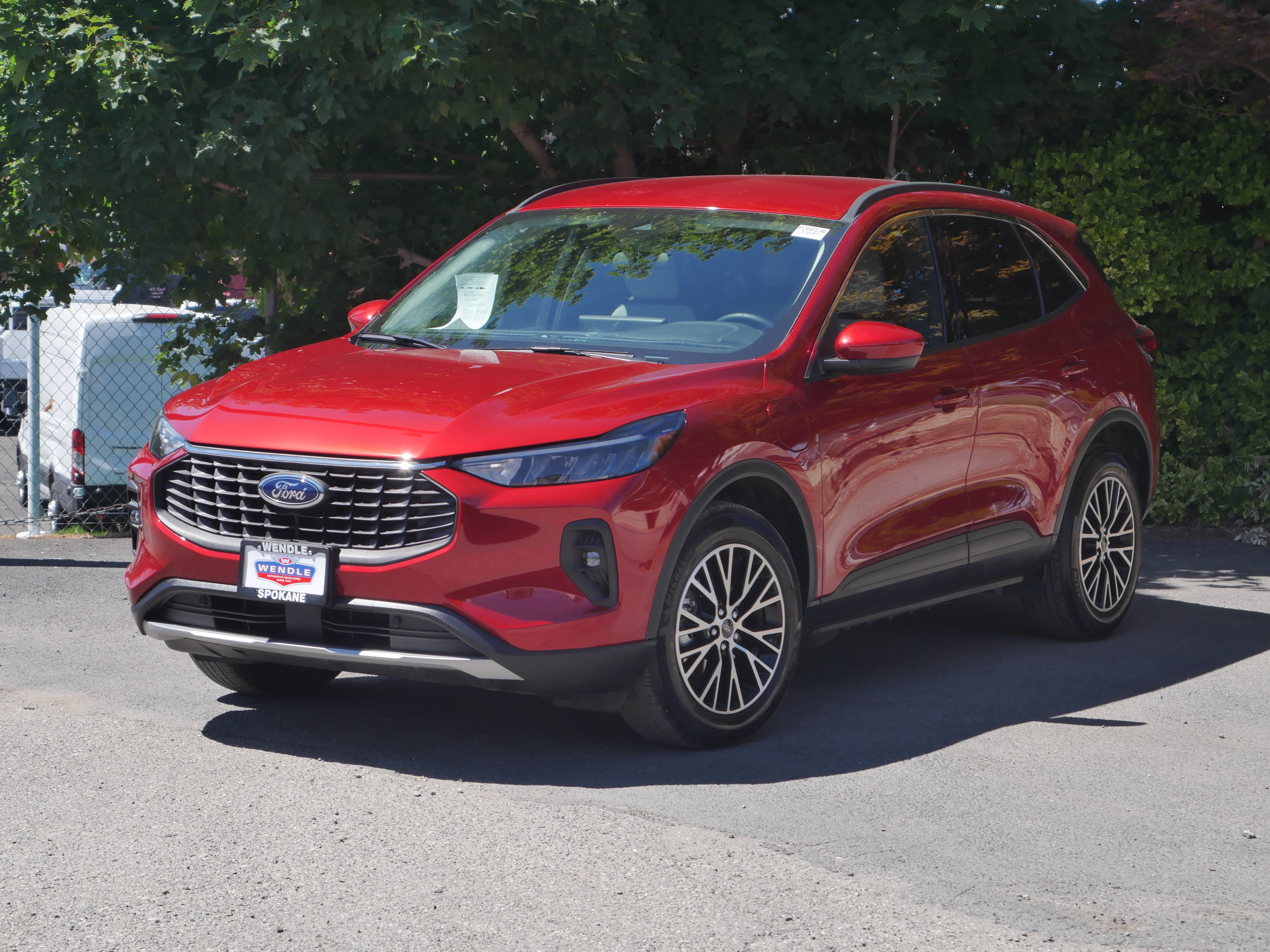 Certified 2024 Ford Escape SE FWD image 2