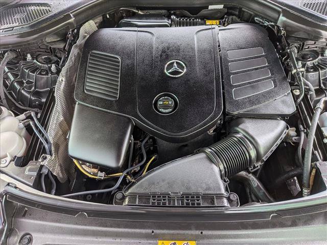 Used 2025 Mercedes-Benz GLC 300 image 23