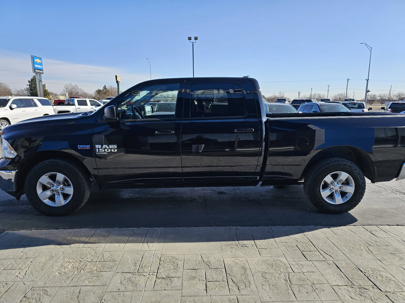 Used 2021 RAM 1500 Classic SLT image 6