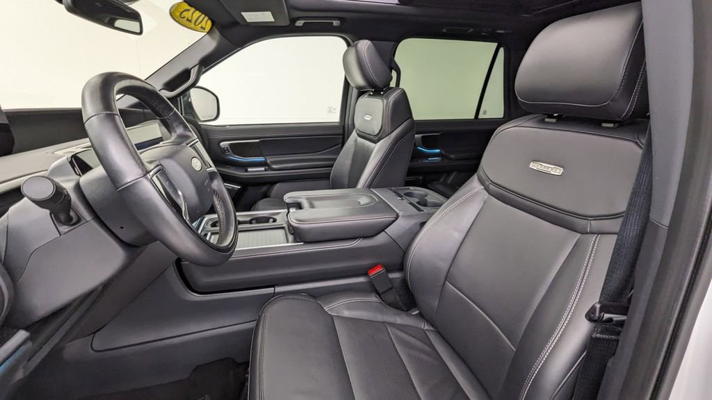 Certified 2025 Ford Expedition Max Platinum w/ Stealth Appearance Package AWD/4WD image 2
