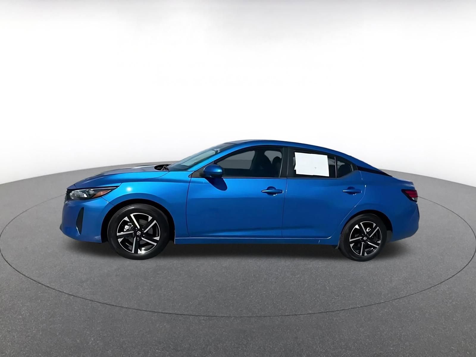 Used 2025 Nissan Sentra SV image 8