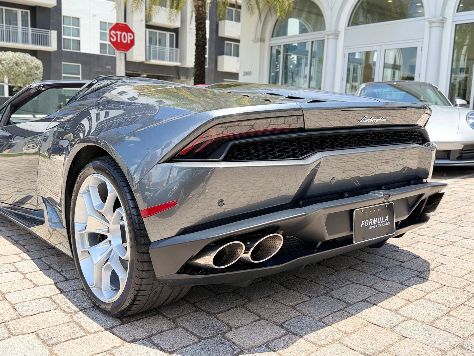 Used 2016 Lamborghini Huracan LP 610-4 AWD/4WD image 17