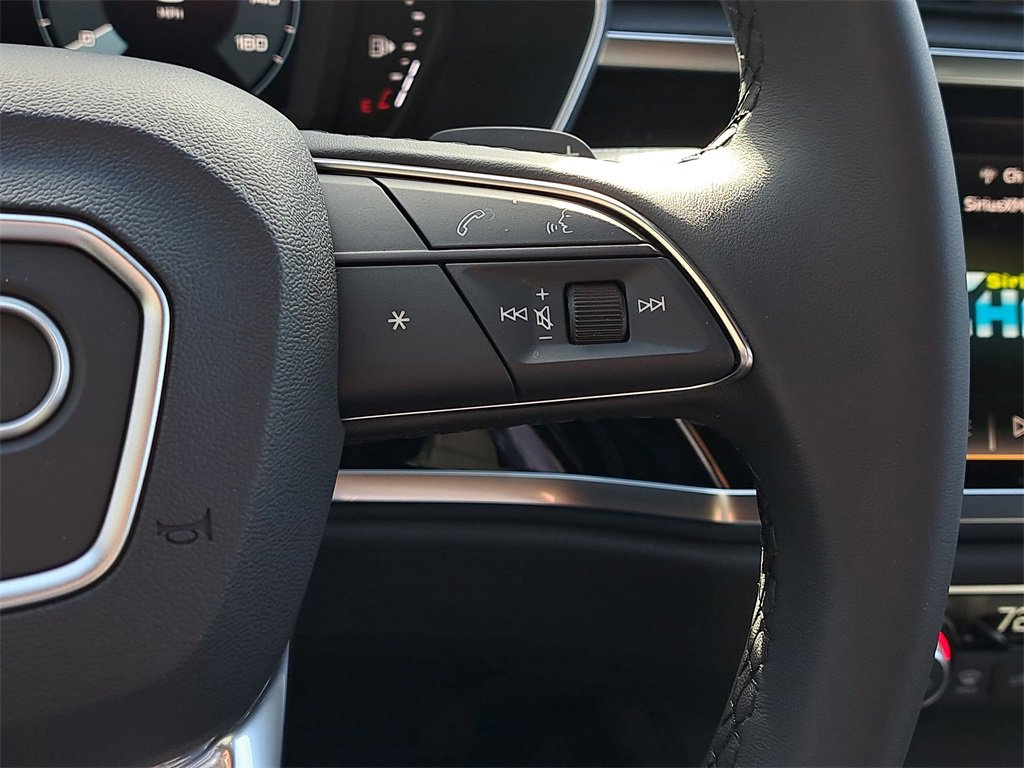 New 2025 Audi Q3 2.0T Premium image 10