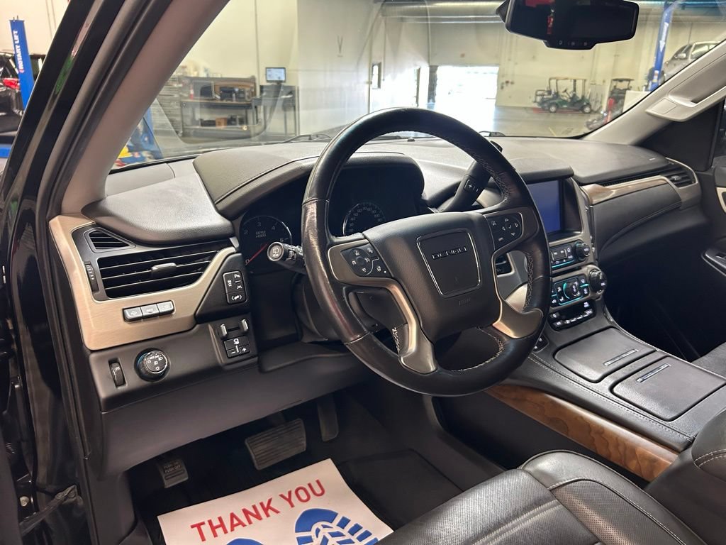 Used 2019 GMC Yukon XL Denali w/ Open Road Package RWD image 17