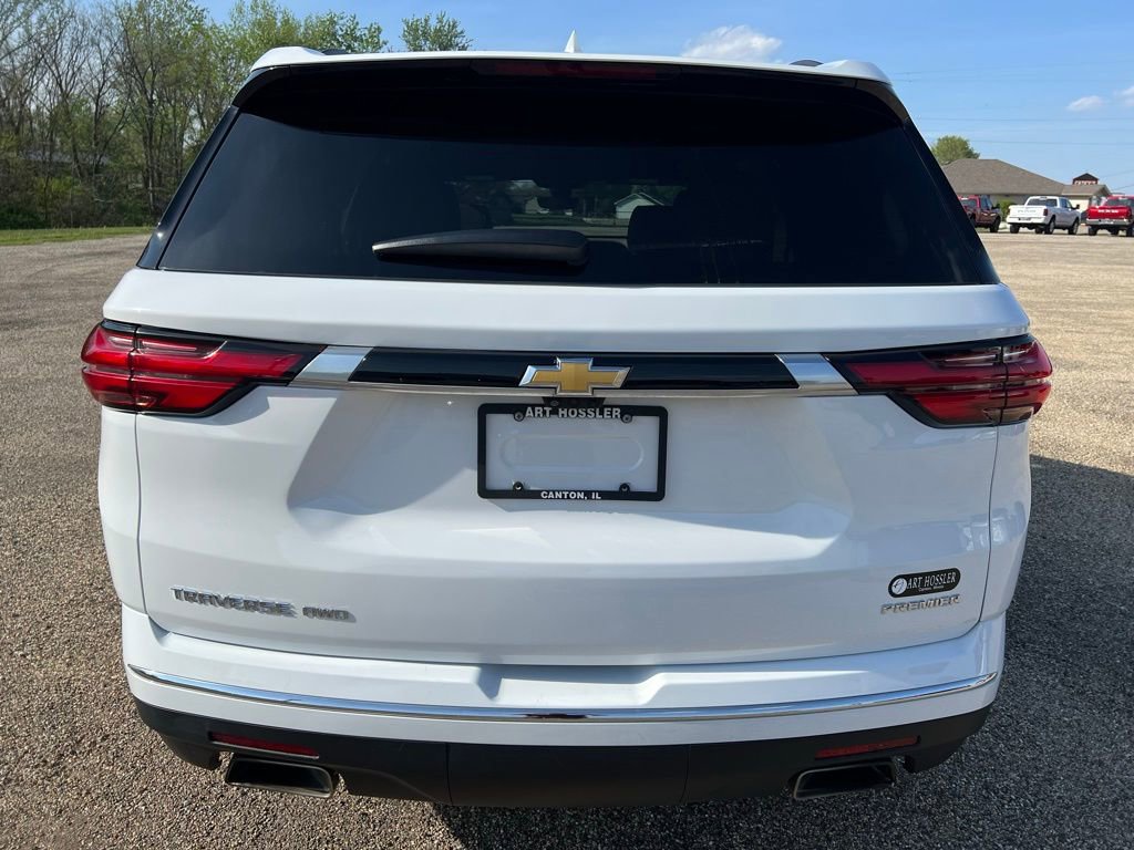 Used 2023 Chevrolet Traverse Premier AWD/4WD image 4