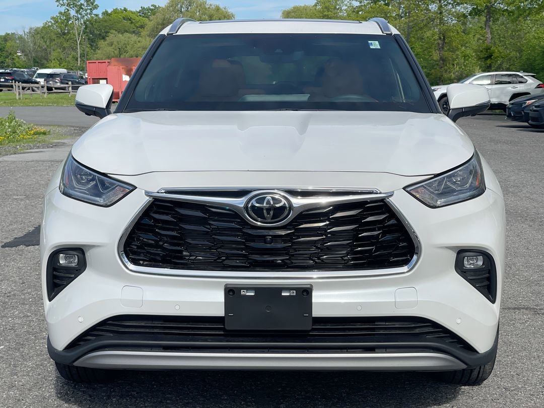 Used 2026 Toyota Highlander Platinum AWD/4WD image 11