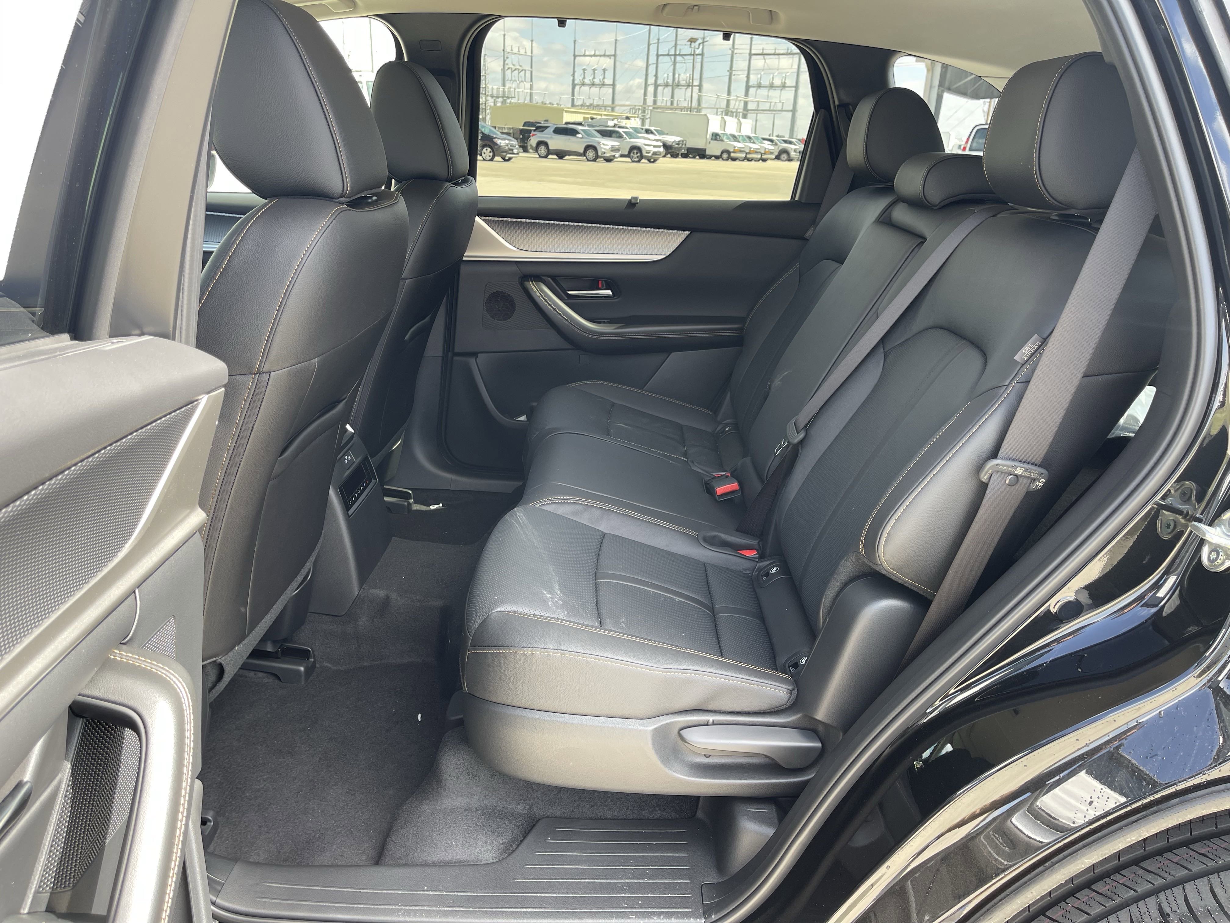 New 2025 MAZDA CX-70 3.3 Turbo w/ Premium Package image 10