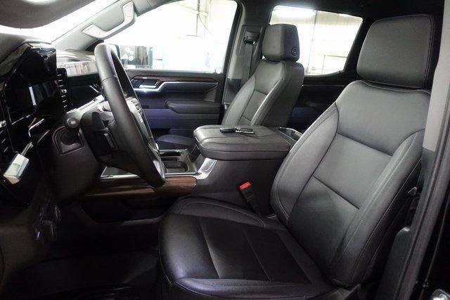 Used 2025 Chevrolet Silverado 1500 RST w/ RST All Star Premium Package image 10