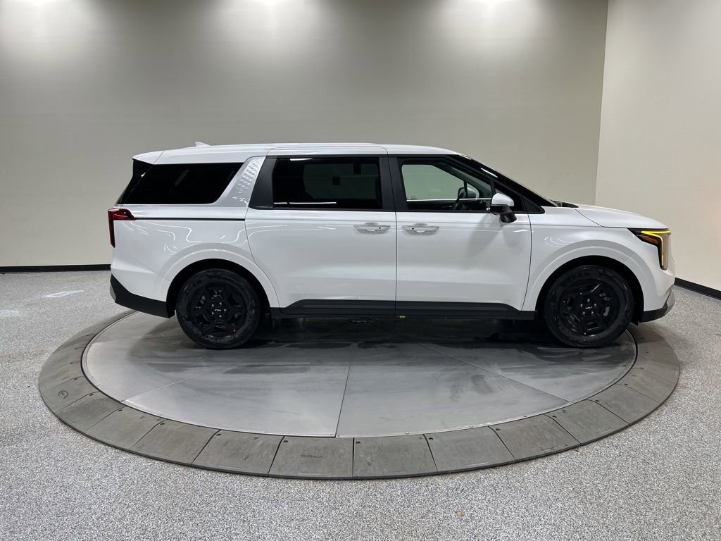 New 2026 Kia Carnival image 4