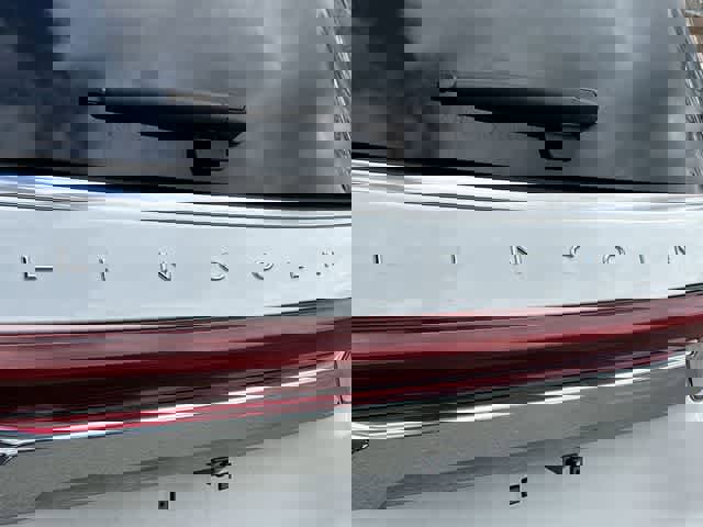 Used 2024 Lincoln Navigator Reserve image 30