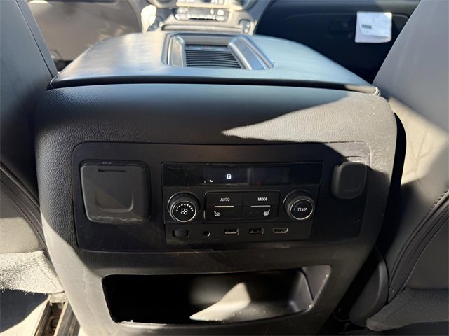 Used 2019 GMC Yukon Denali w/ Denali Ultimate Package image 26