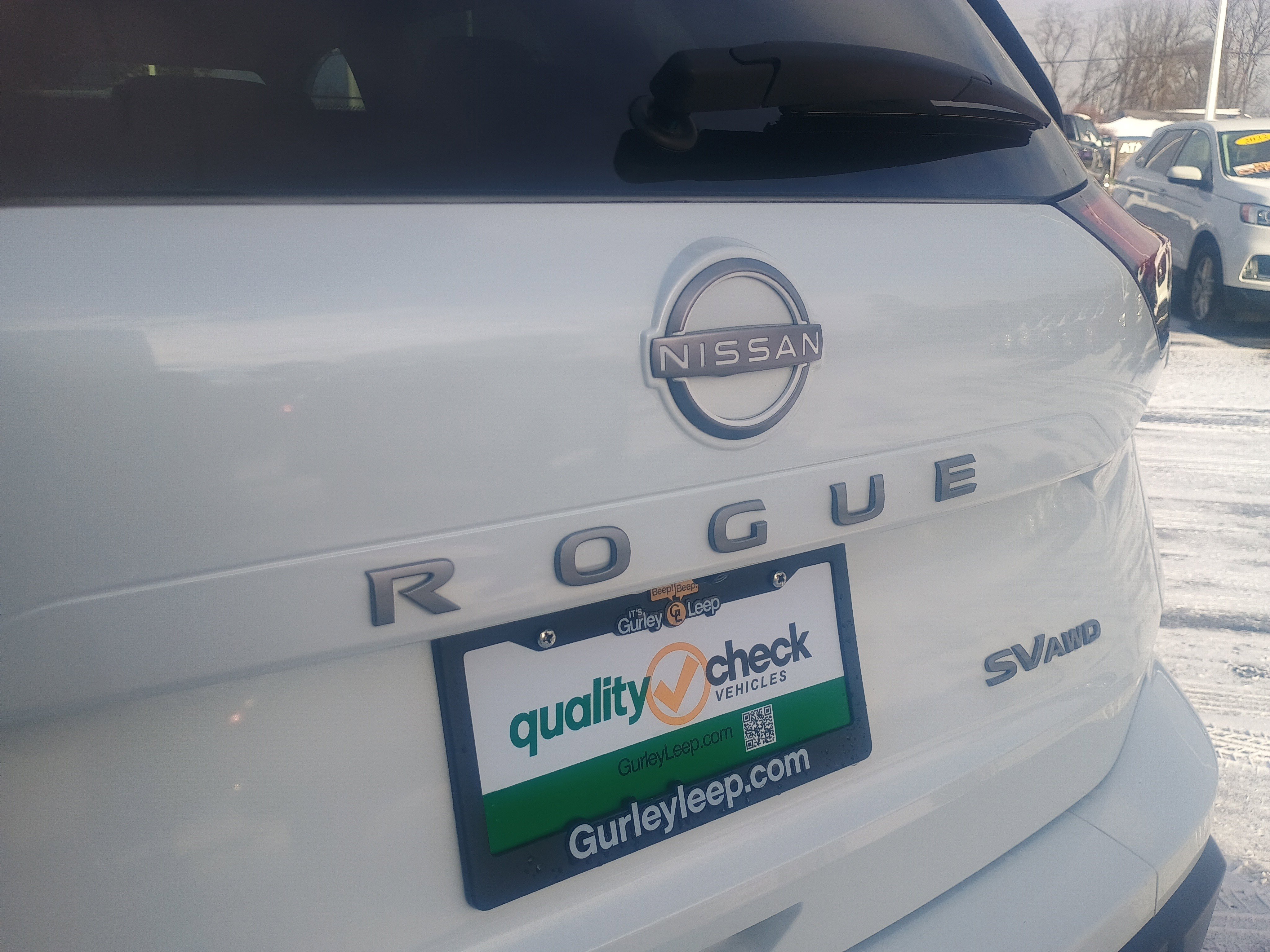 Used 2024 Nissan Rogue SV image 6