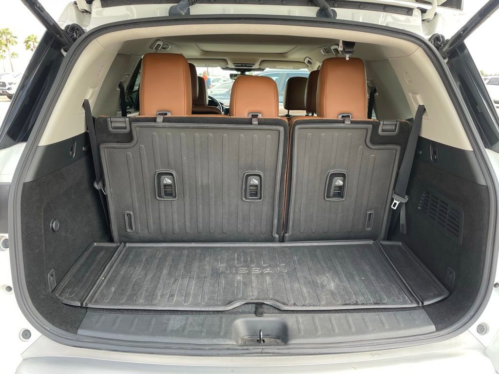Certified 2023 Nissan Pathfinder Platinum image 5