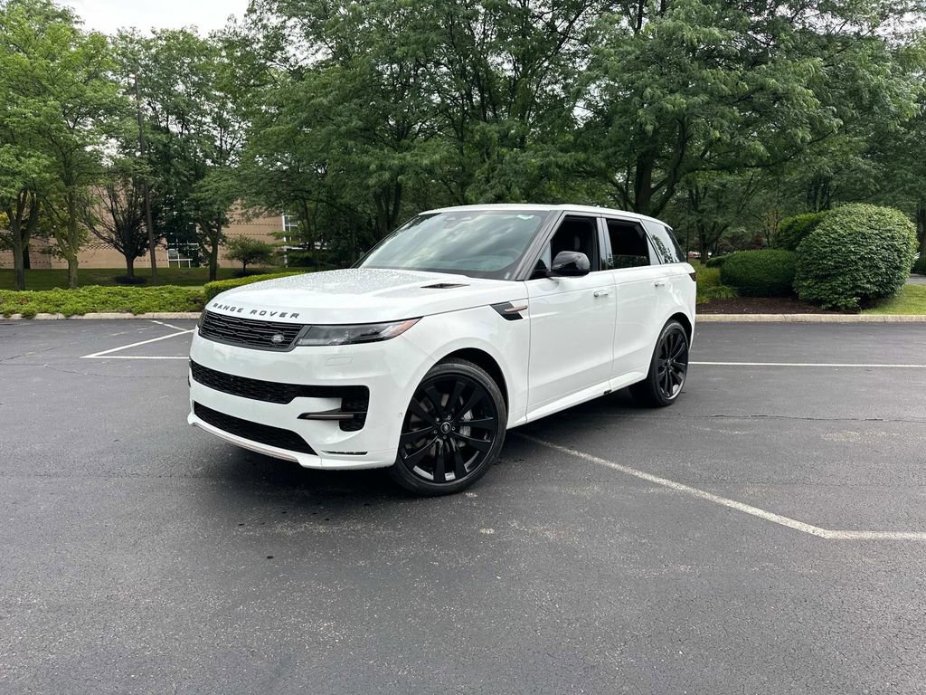 New 2025 Land Rover Range Rover Sport Dynamic SE