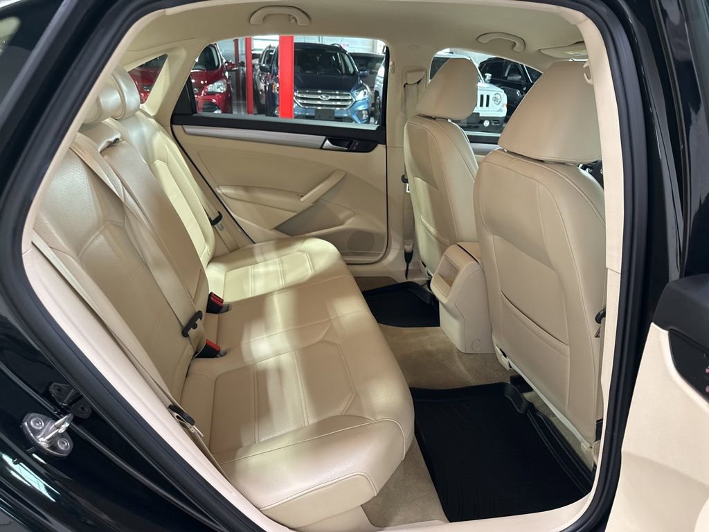 Used 2015 Volkswagen Passat 1.8T Limited Edition FWD image 30