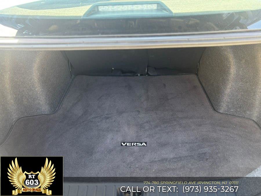 Used 2025 Nissan Versa SV image 7