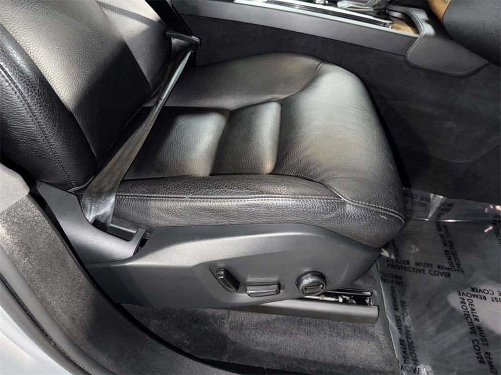 Used 2022 Volvo XC90 T6 Momentum w/ Climate Package image 15