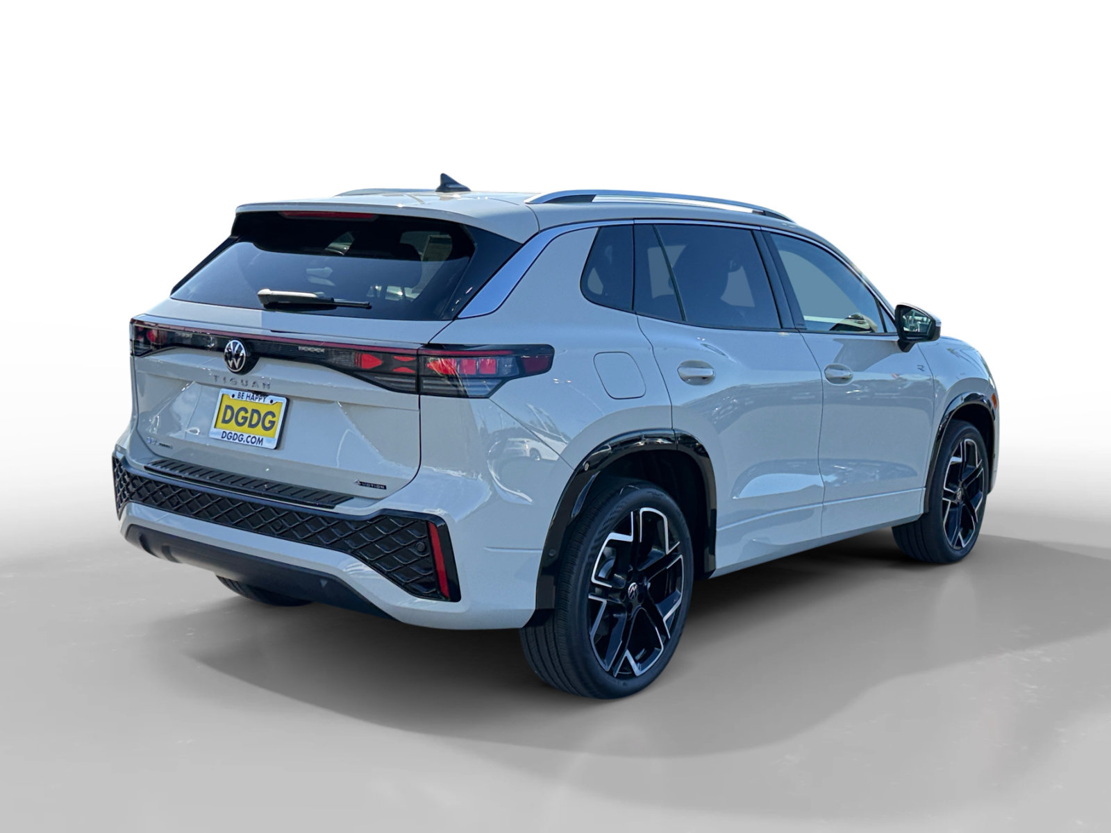 New 2026 Volkswagen Tiguan SEL R-Line AWD/4WD image 5