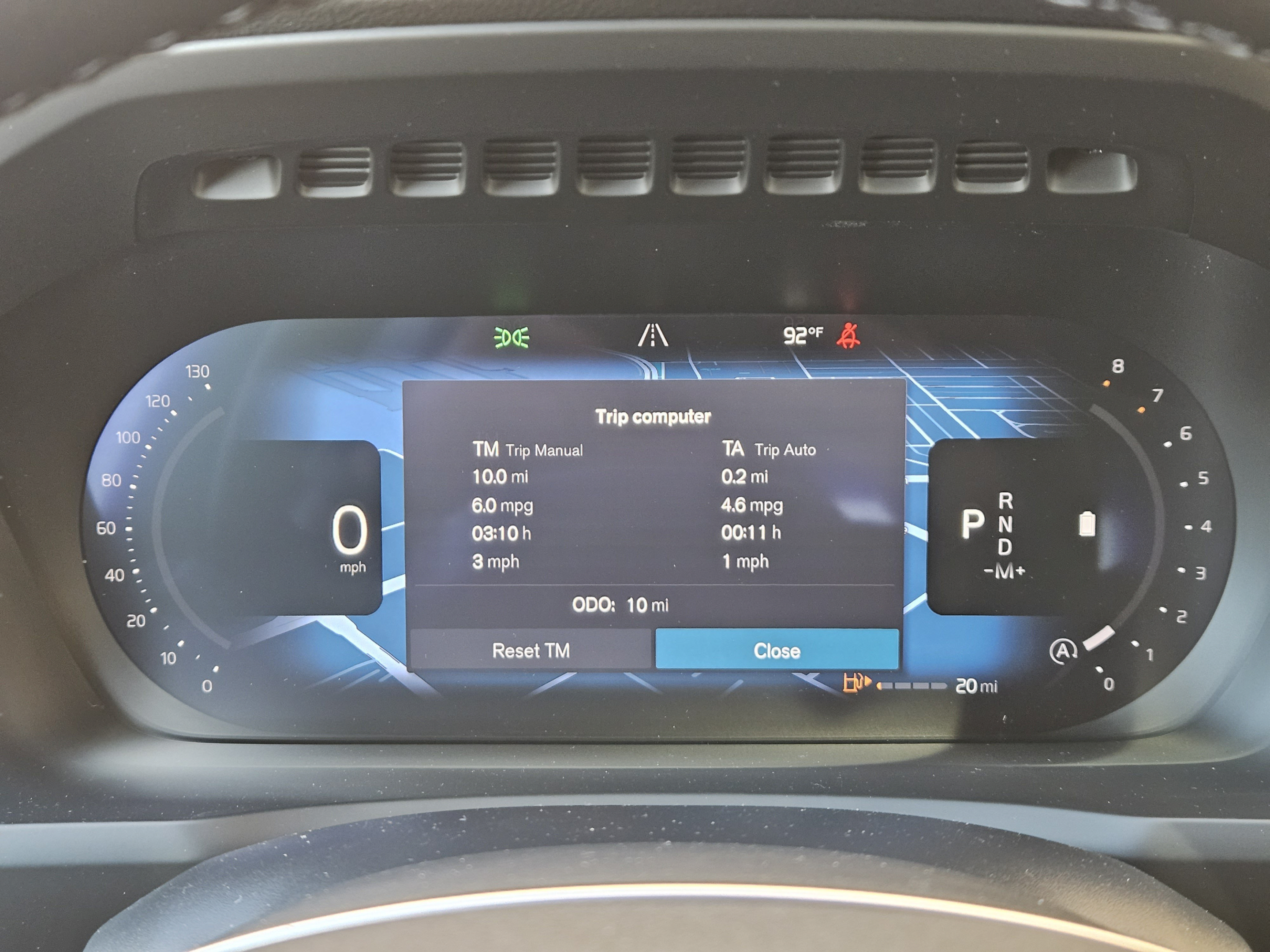 New 2026 Volvo XC90 B5 Plus w/ Protection Package Premier AWD/4WD image 13