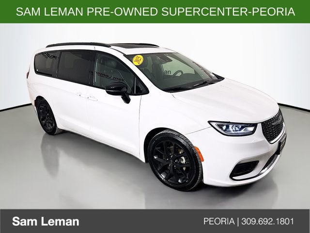 Used 2025 Chrysler Pacifica Limited FWD image 1