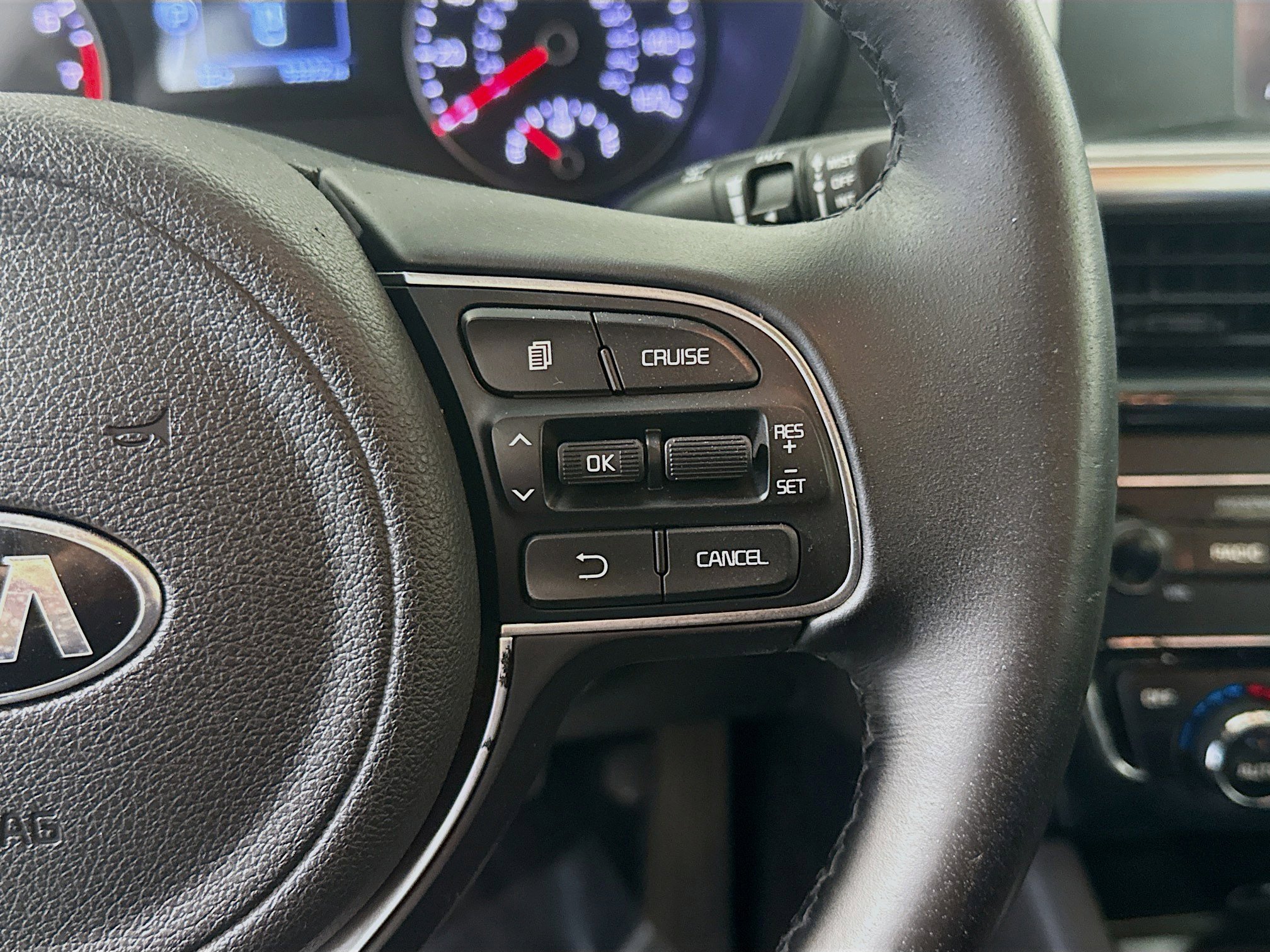 Used 2018 Kia Optima EX image 15