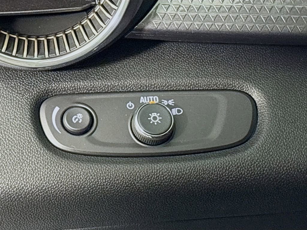 New 2026 Chevrolet Trax ACTIV w/ Sunroof Package image 10