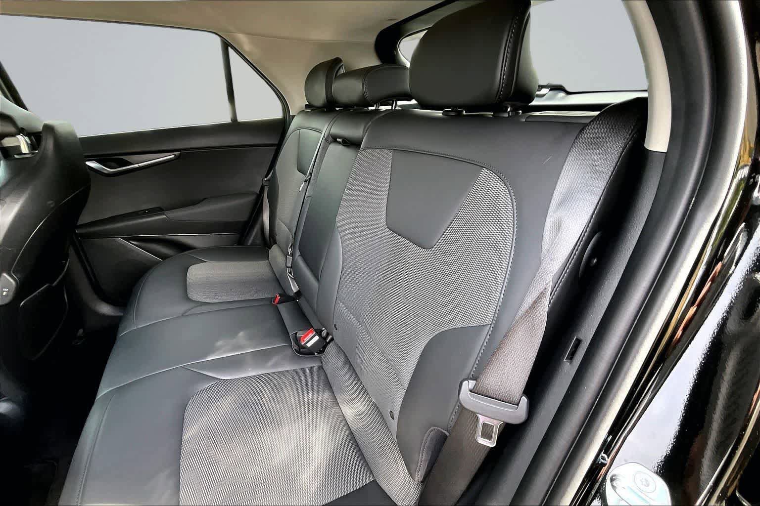 Used 2023 Kia Niro Wind FWD image 13