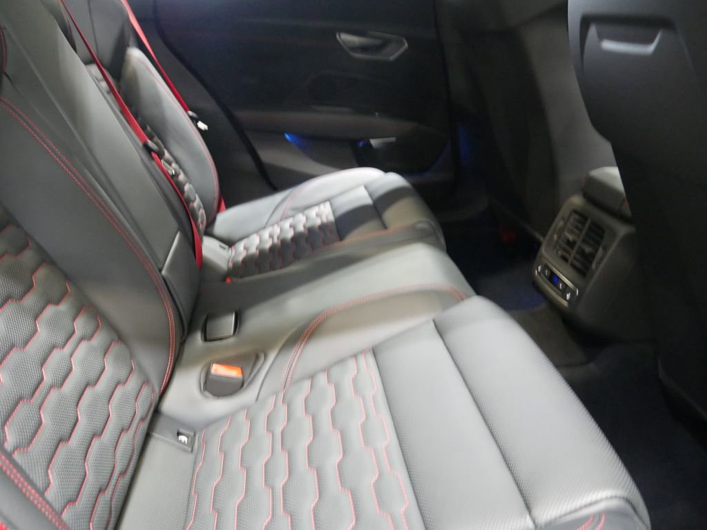 New 2026 Audi RS e-tron GT performance image 30