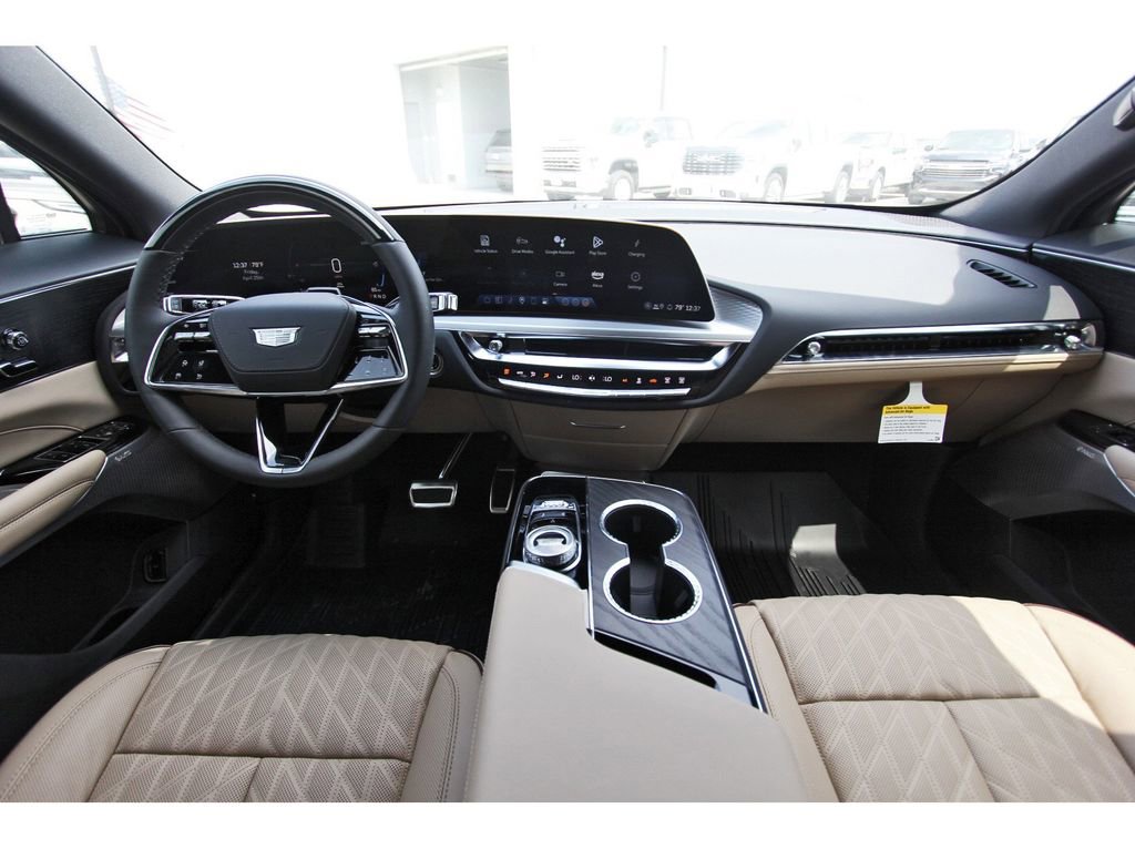 New 2025 Cadillac Lyriq Sport w/ Nappa Leather Package image 9