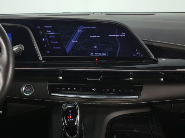 Used 2024 Cadillac Escalade ESV V image 28